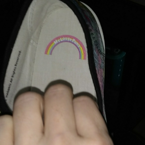 Nwt: extremely adorable adult My Little Pony shoes - Picture 2 of 6
